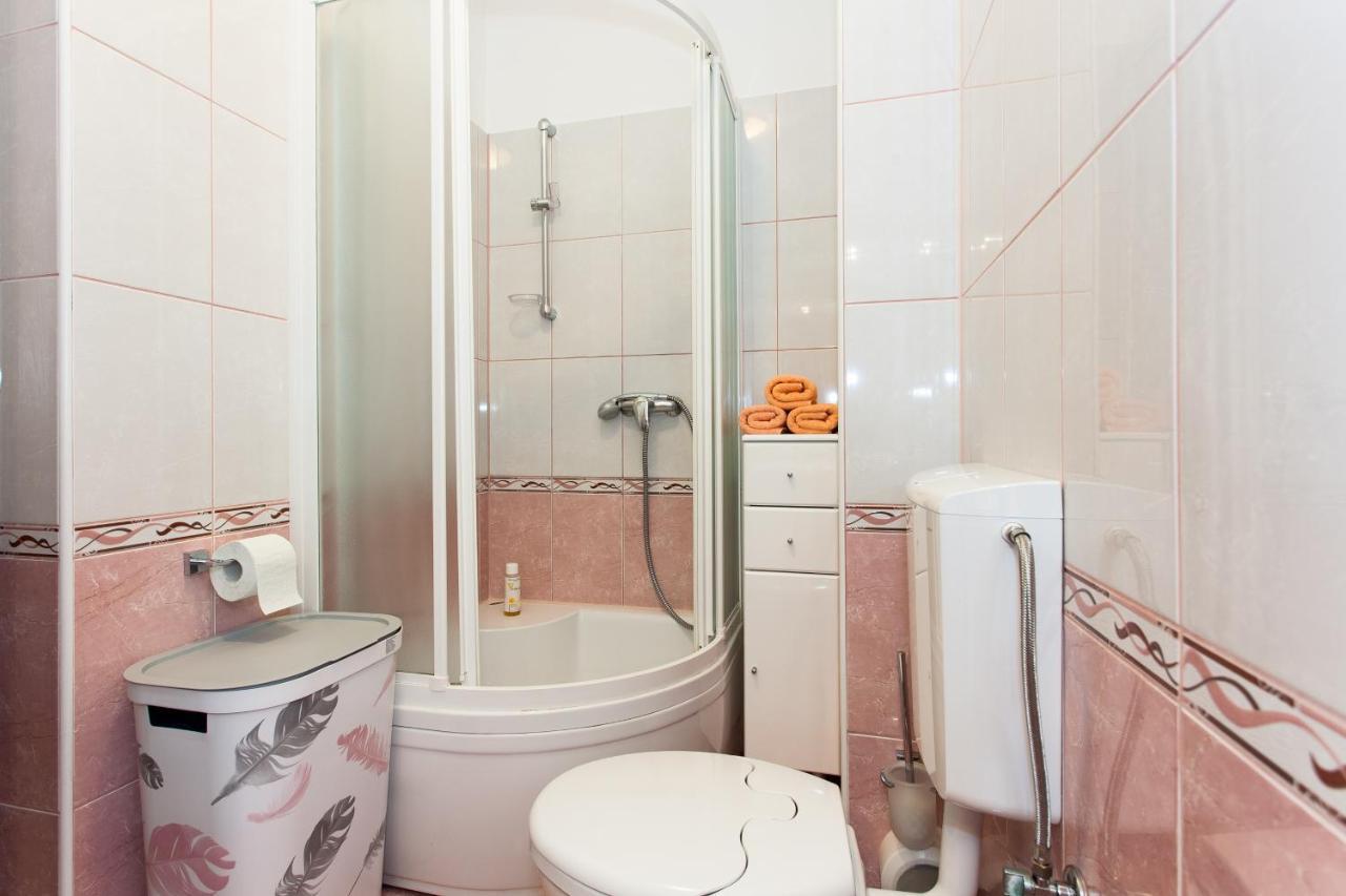Abbadessa Apartment Kastela Bagian luar foto